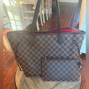 Louis Vuitton Neverfull MM with Pouch